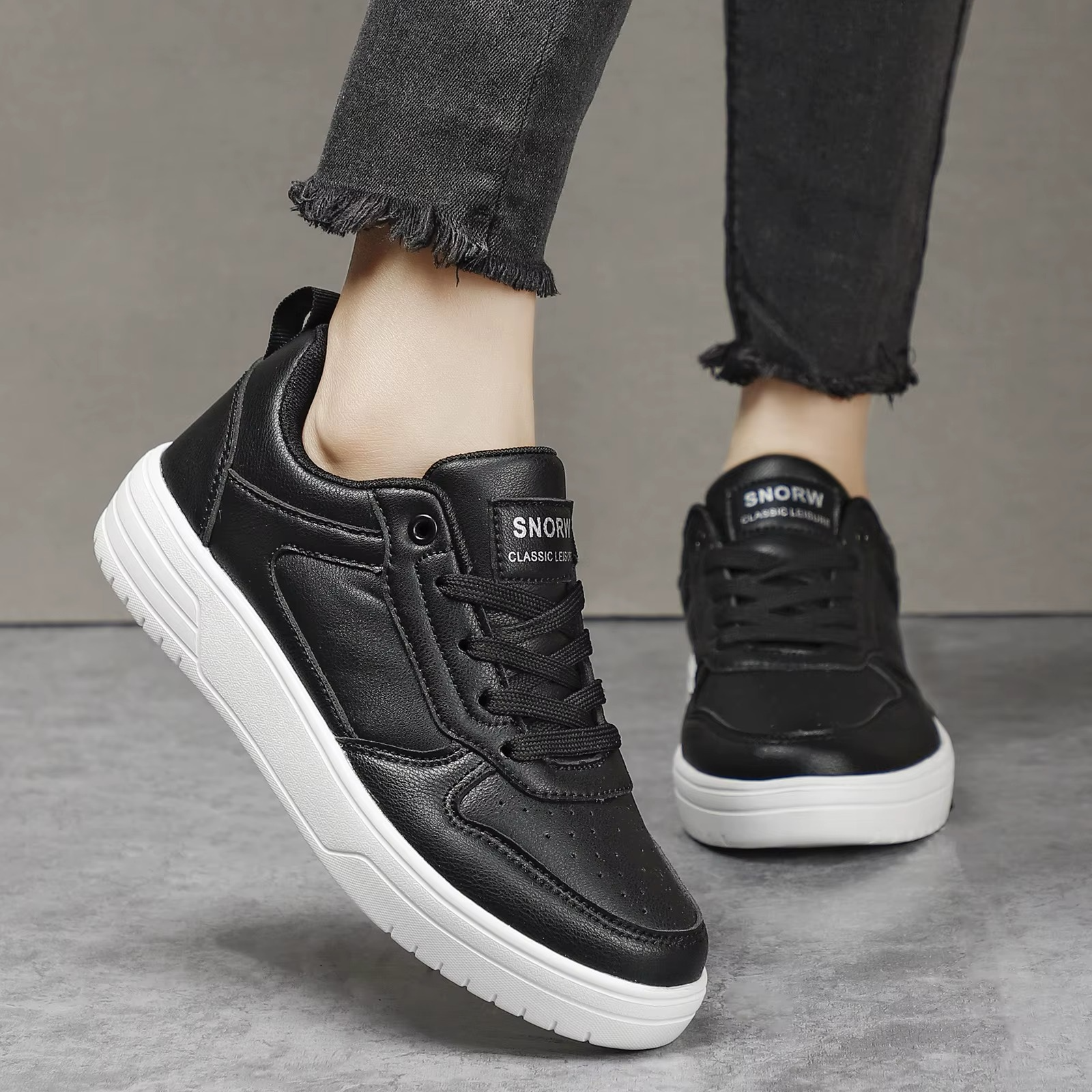 Airline Orthopedic Sneakers