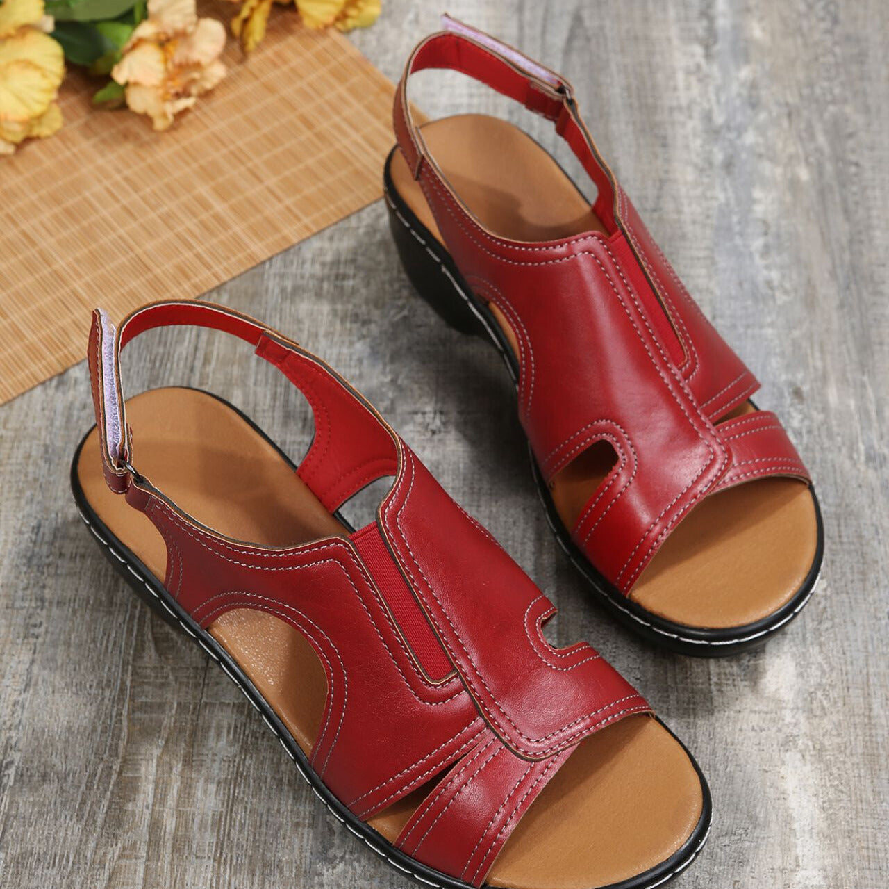 Vennus Orthopedic Sandal