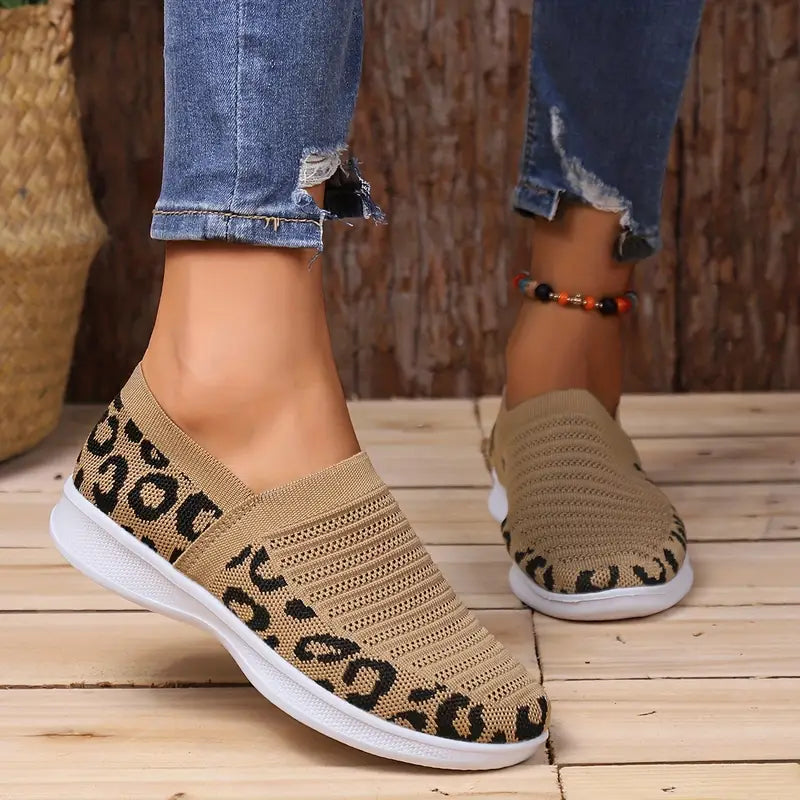 Savanna Orthopedic Sneakers
