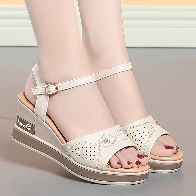 Versailles Orthopedic Sandal