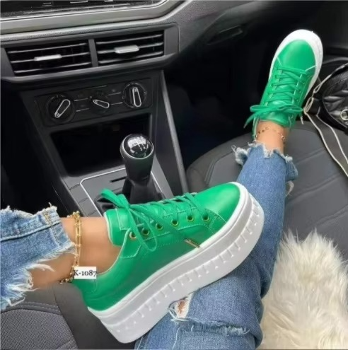 BioMov Orthopedic Sneaker