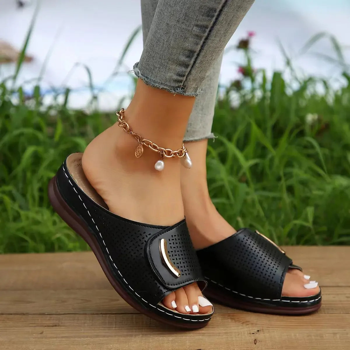 Encanto Orthopedic Sandal