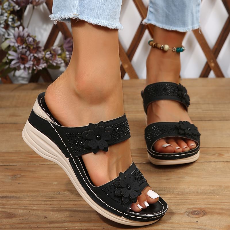 Maia Orthopedic Sandal