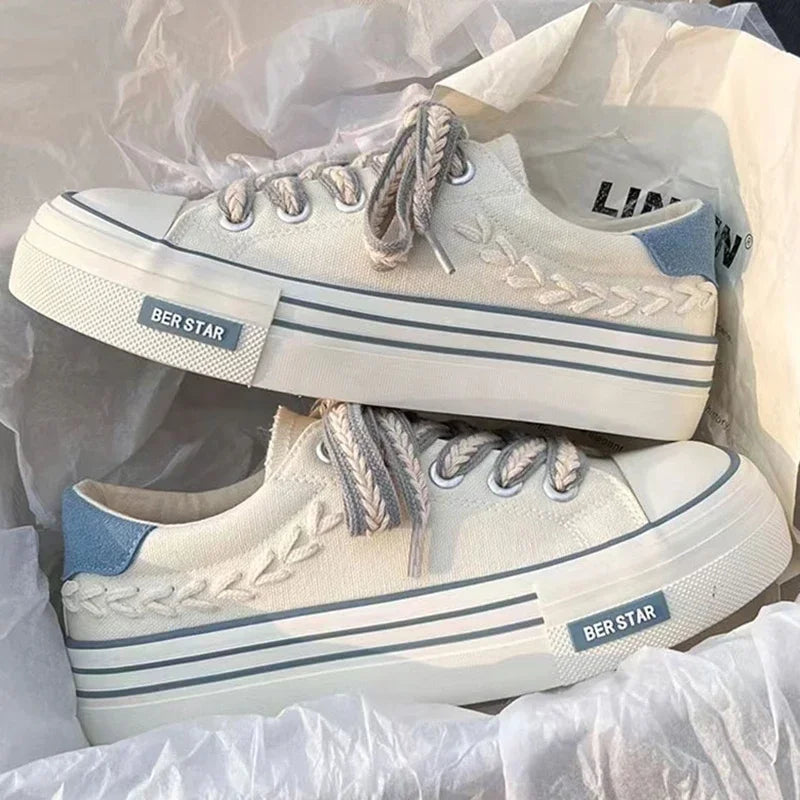 Laurels Orthopedic Sneakers