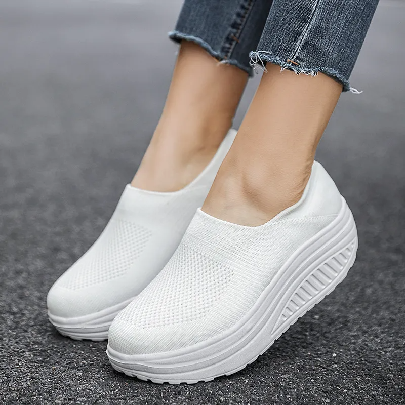 SoftFlex Orthopedic Sneakers