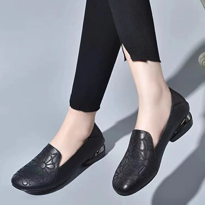 Gardenia Orthopedic Shoe