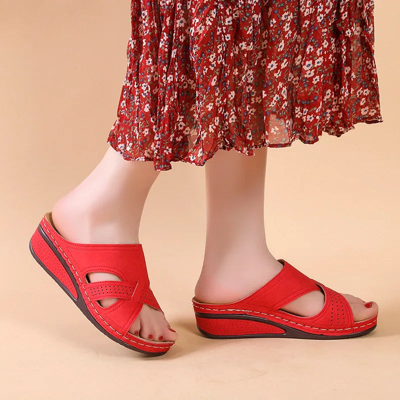 Estela Orthopedic Sandal