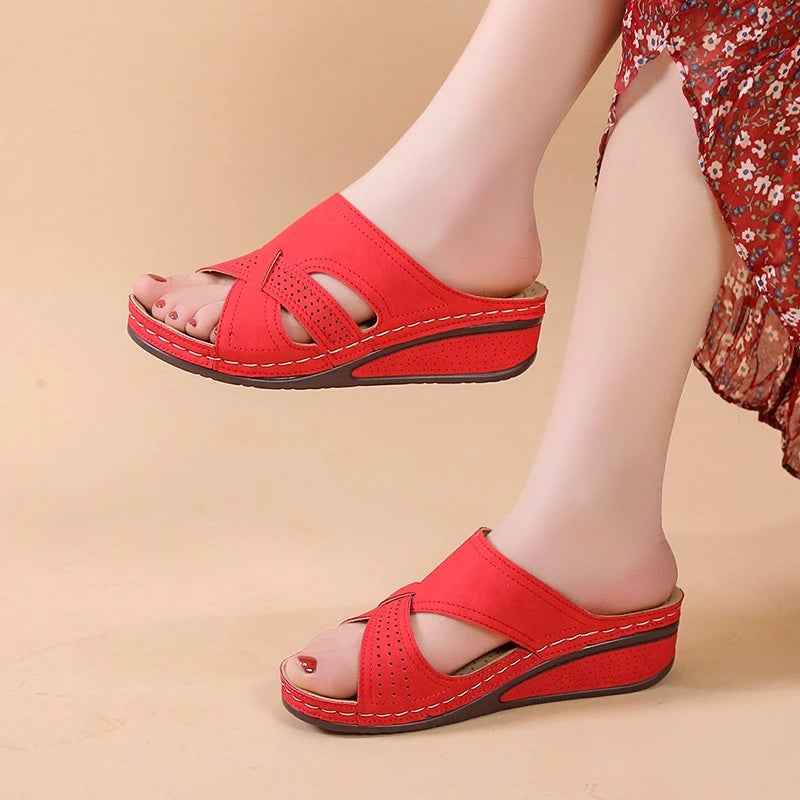 Estela Orthopedic Sandal