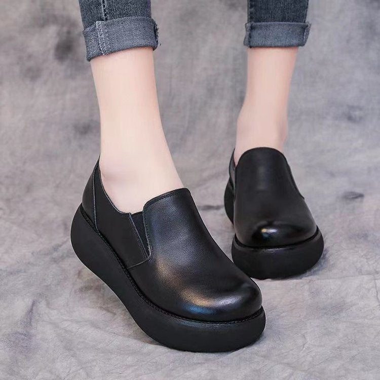 Tradition Orthopedic Shoe