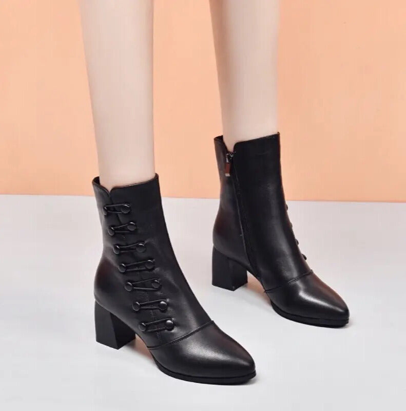 Italian Orthopedic Boot