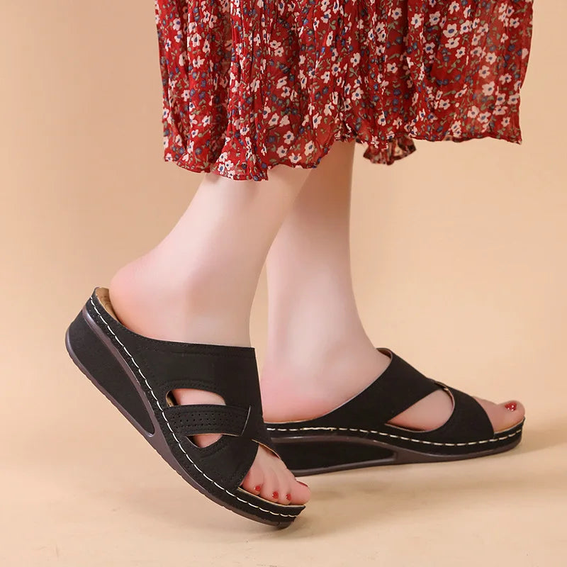 Estela Orthopedic Sandal
