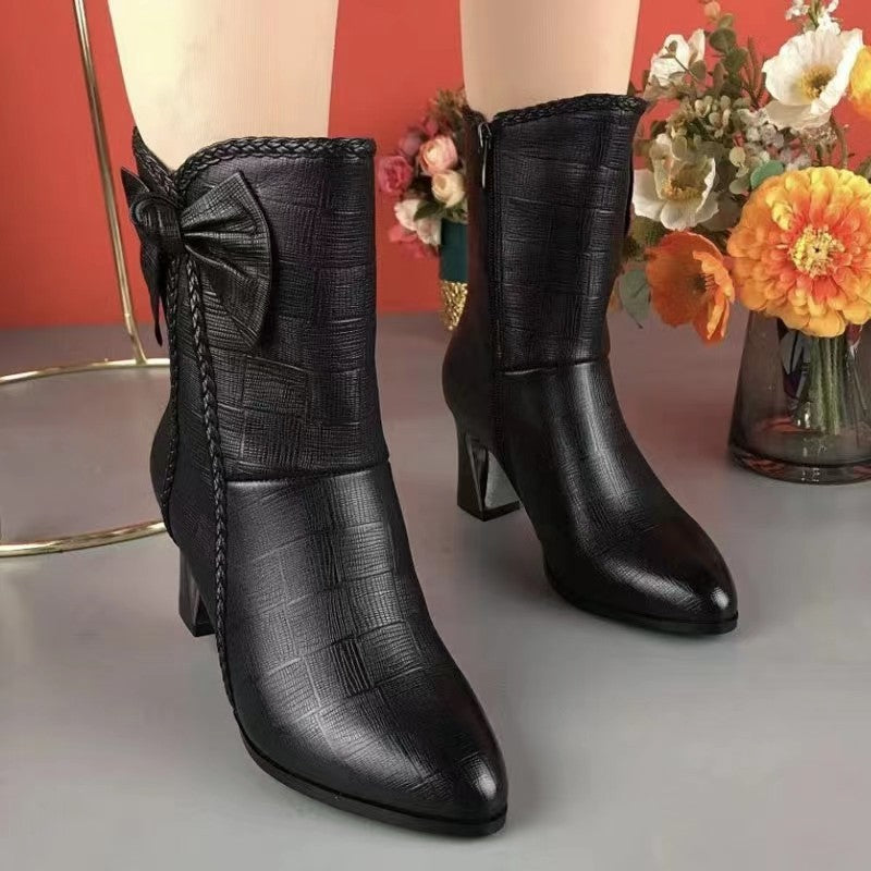 Alinna Orthopedic Boot