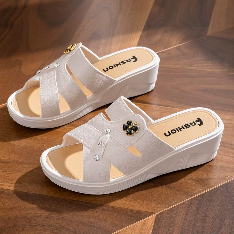Liora Orthopedic Sandal