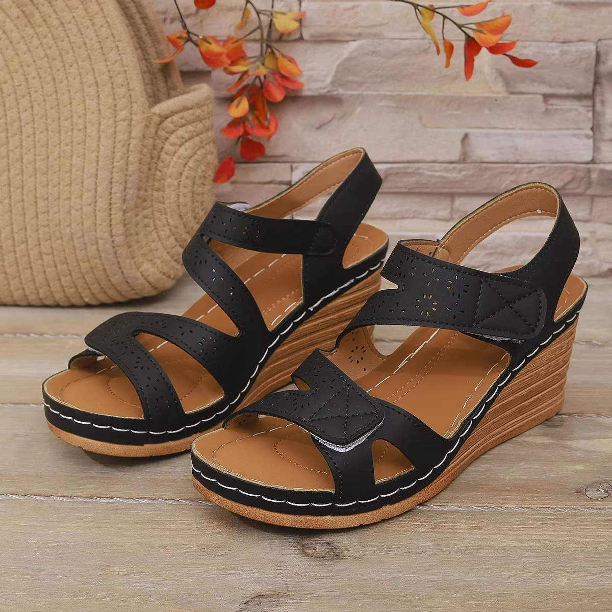 Auria Orthopedic Sandal