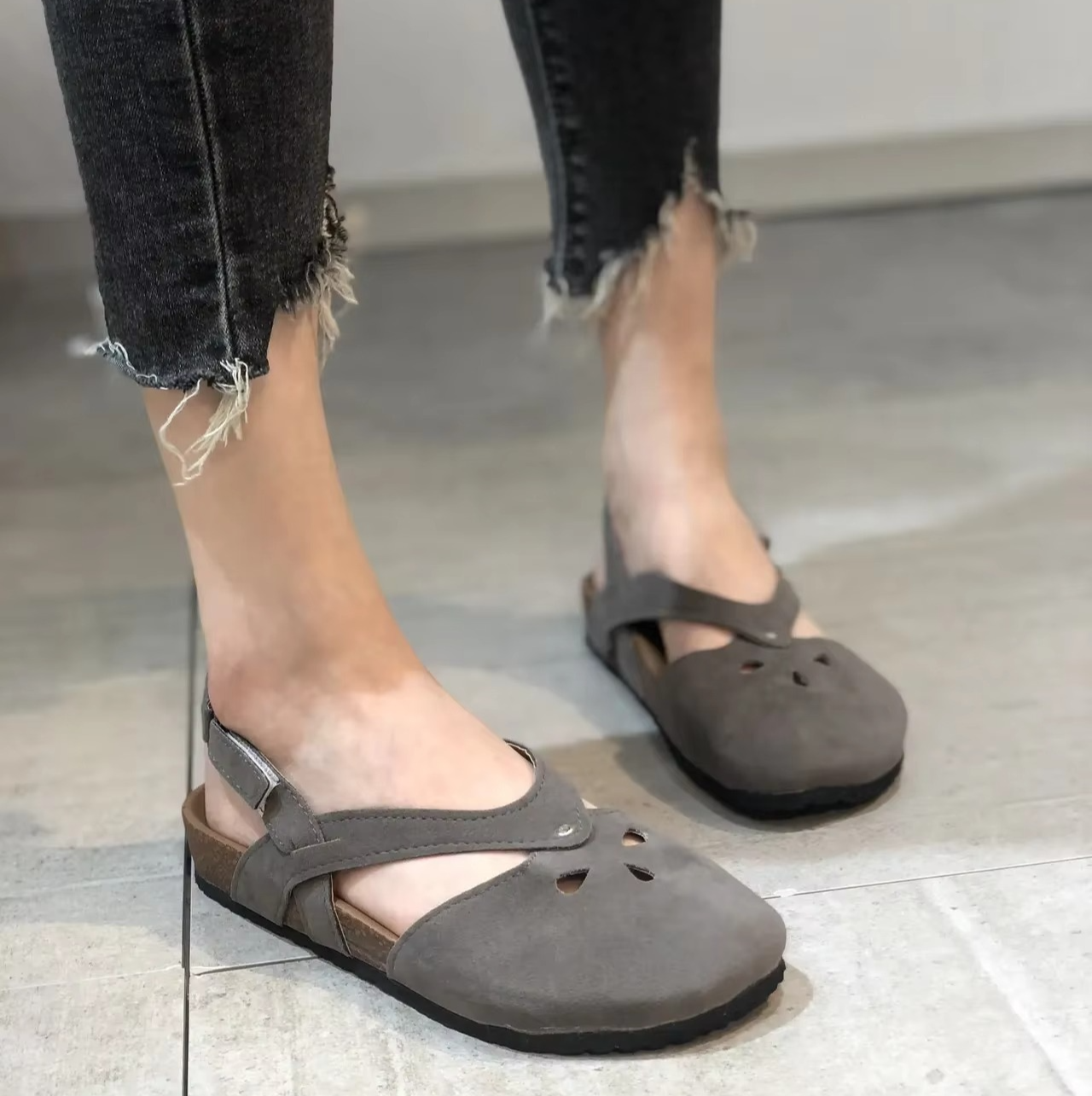Iza Orthopedic Sandal