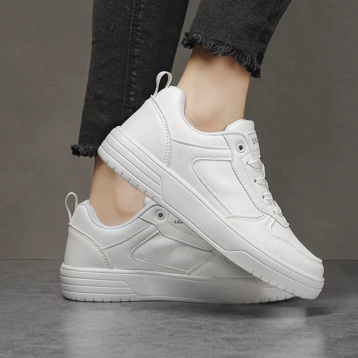 Airline Orthopedic Sneakers