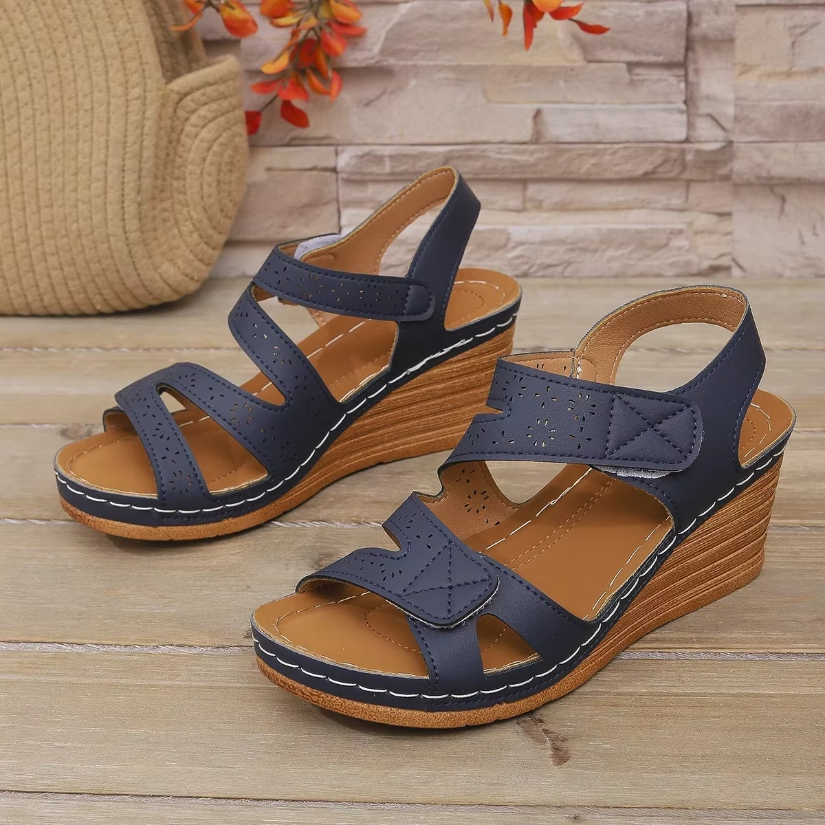 Auria Orthopedic Sandal