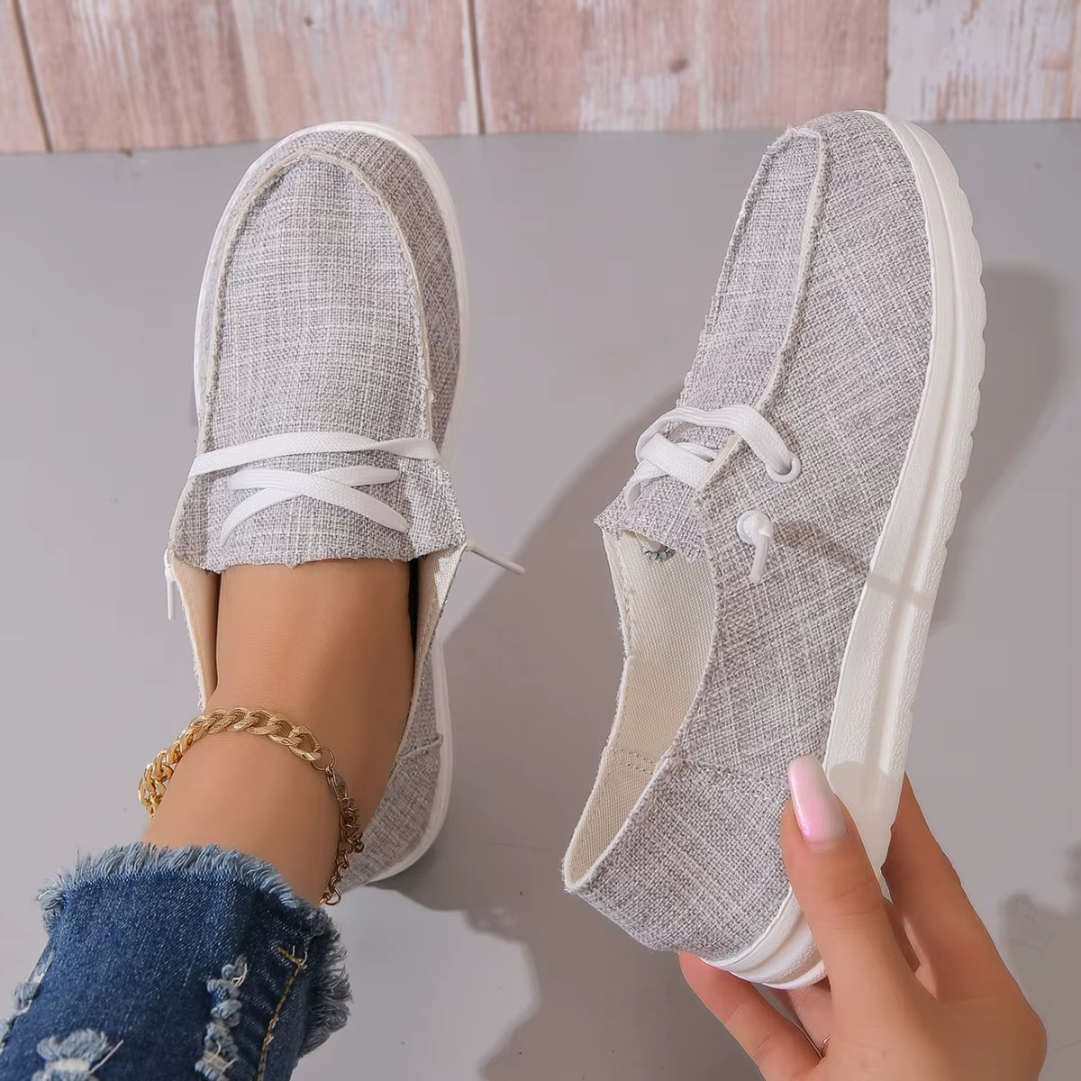 Lya Orthopedic Sneaker