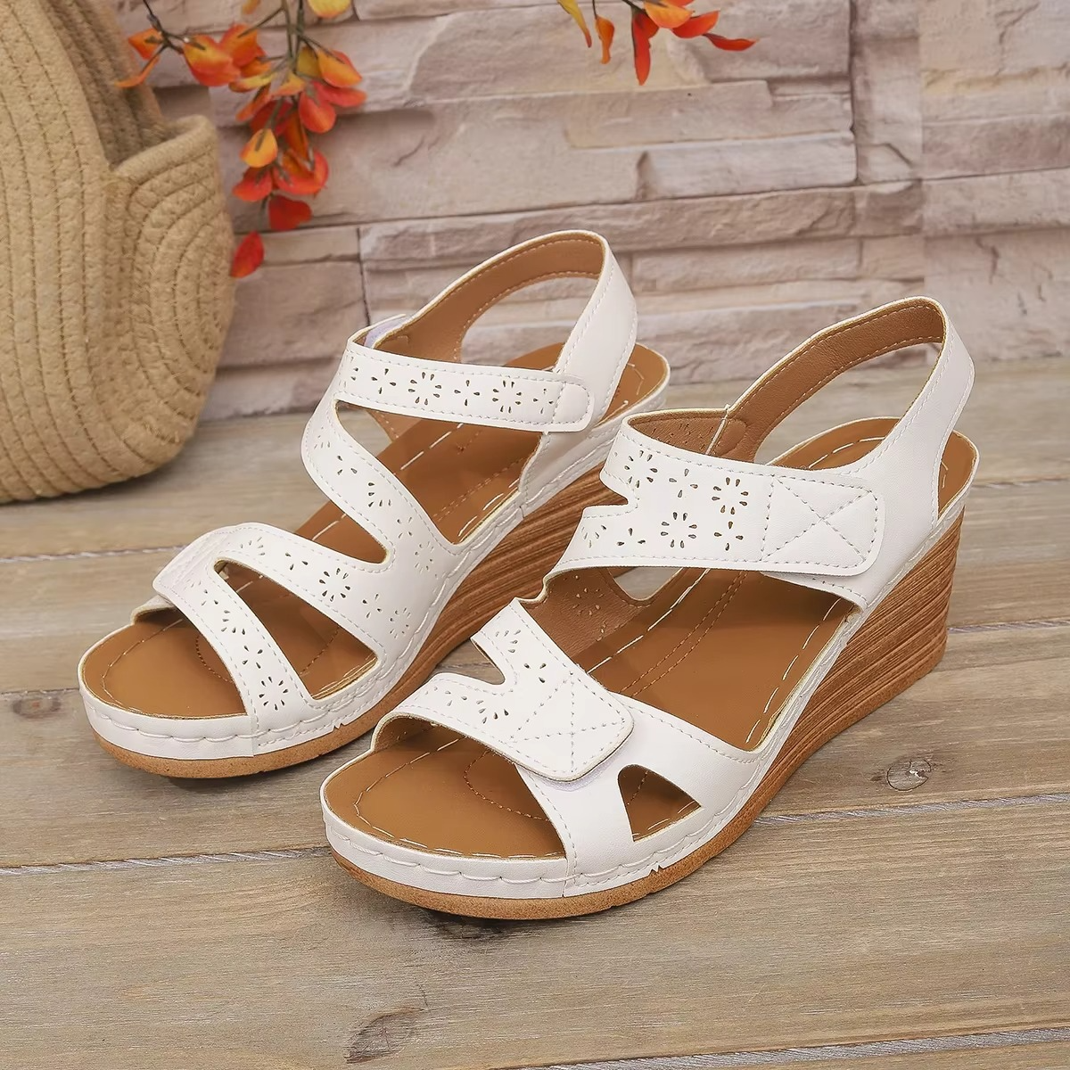 Auria Orthopedic Sandal