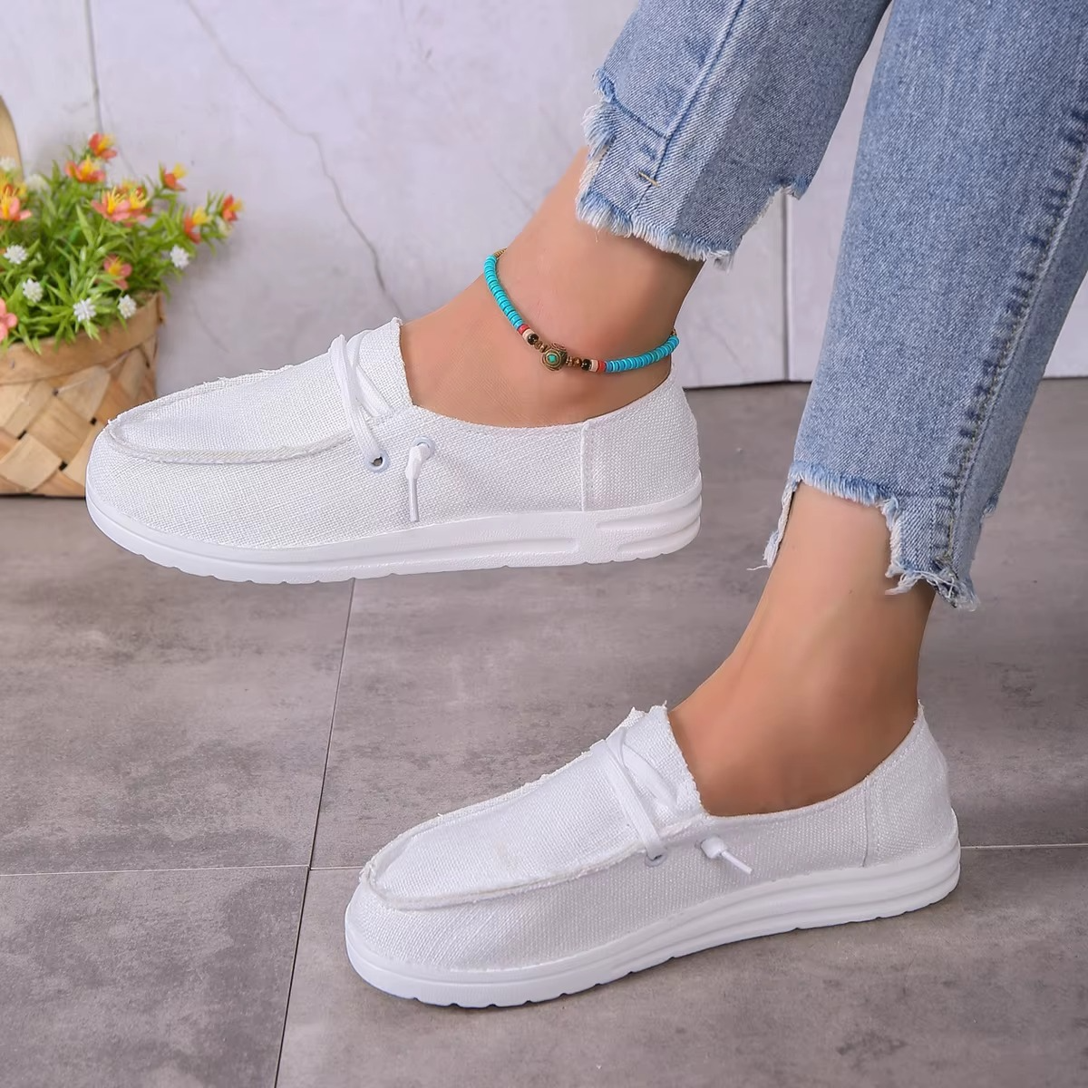 Lya Orthopedic Sneaker