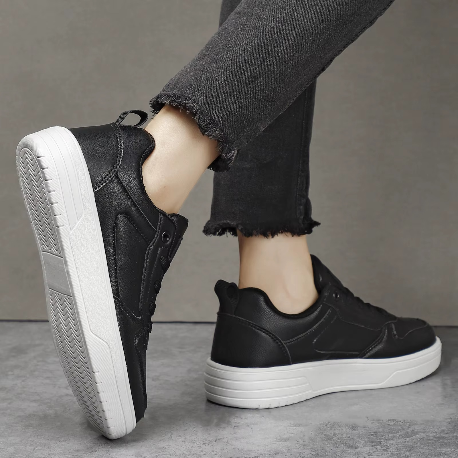 Airline Orthopedic Sneakers