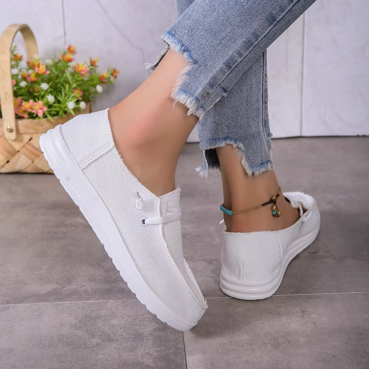 Lya Orthopedic Sneaker