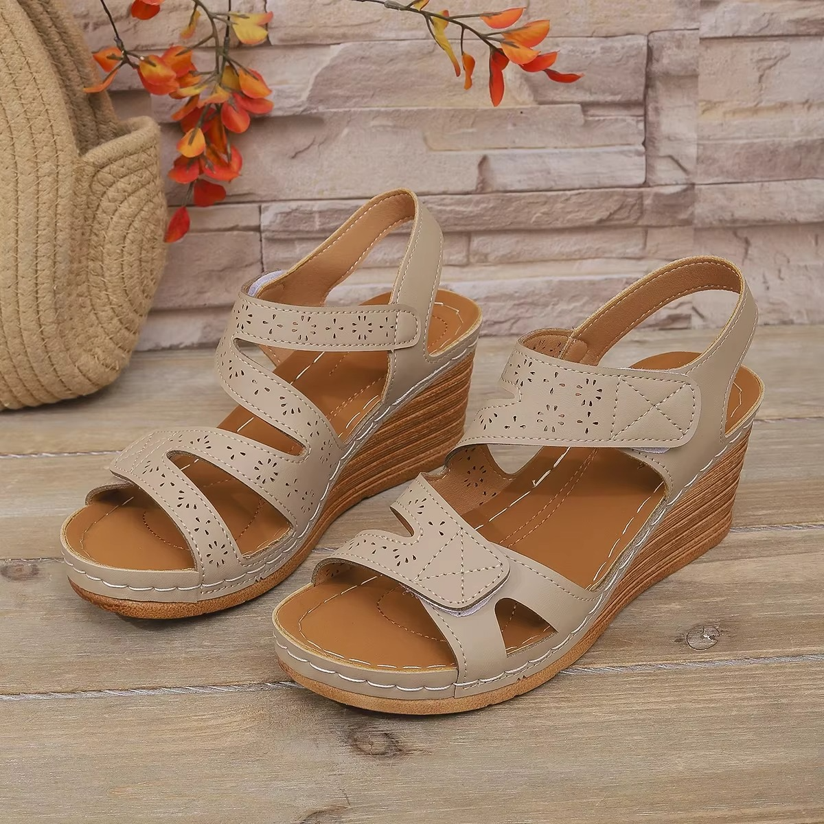 Auria Orthopedic Sandal