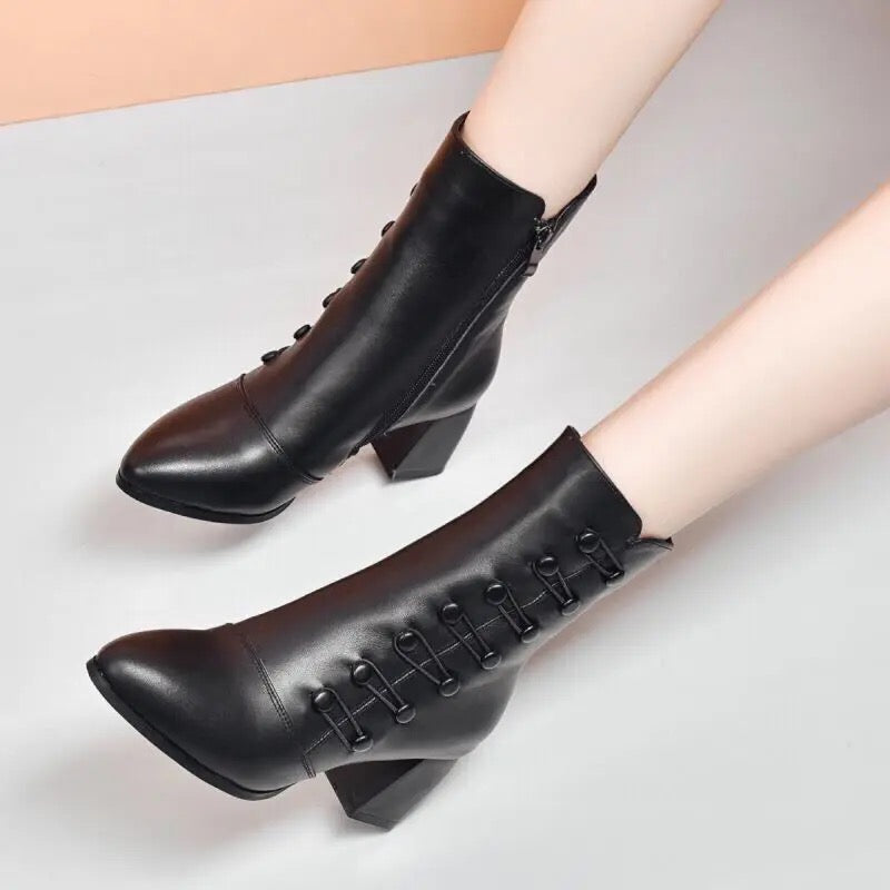 Italian Orthopedic Boot