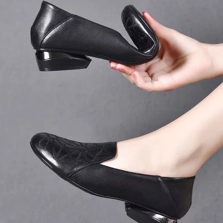 Gardenia Orthopedic Shoe