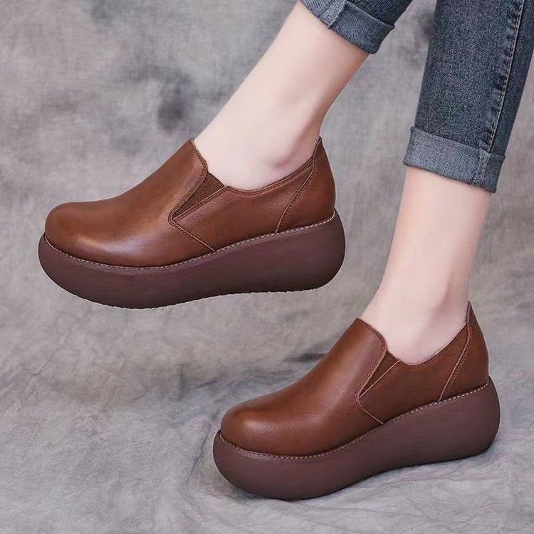 Tradition Orthopedic Shoe