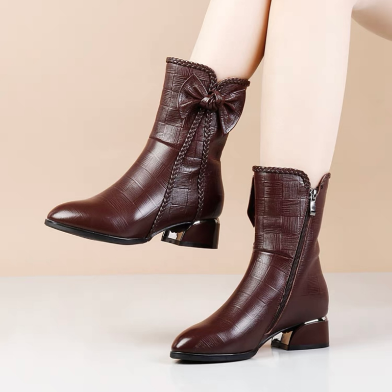 Alinna Orthopedic Boot