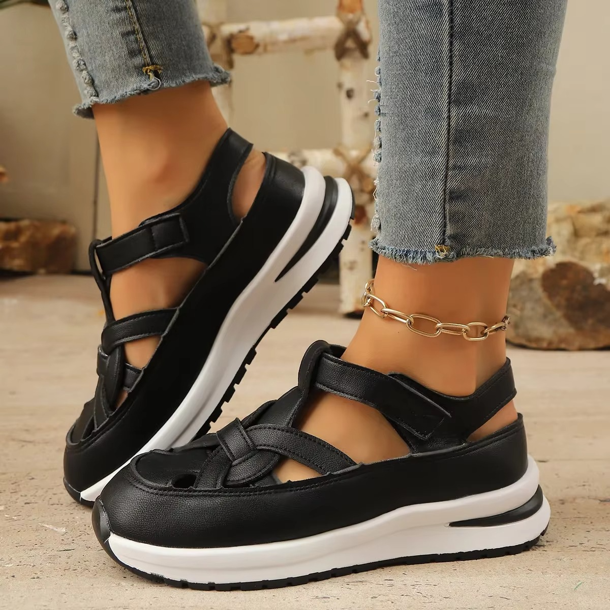 Aveta Orthopedic Sandal