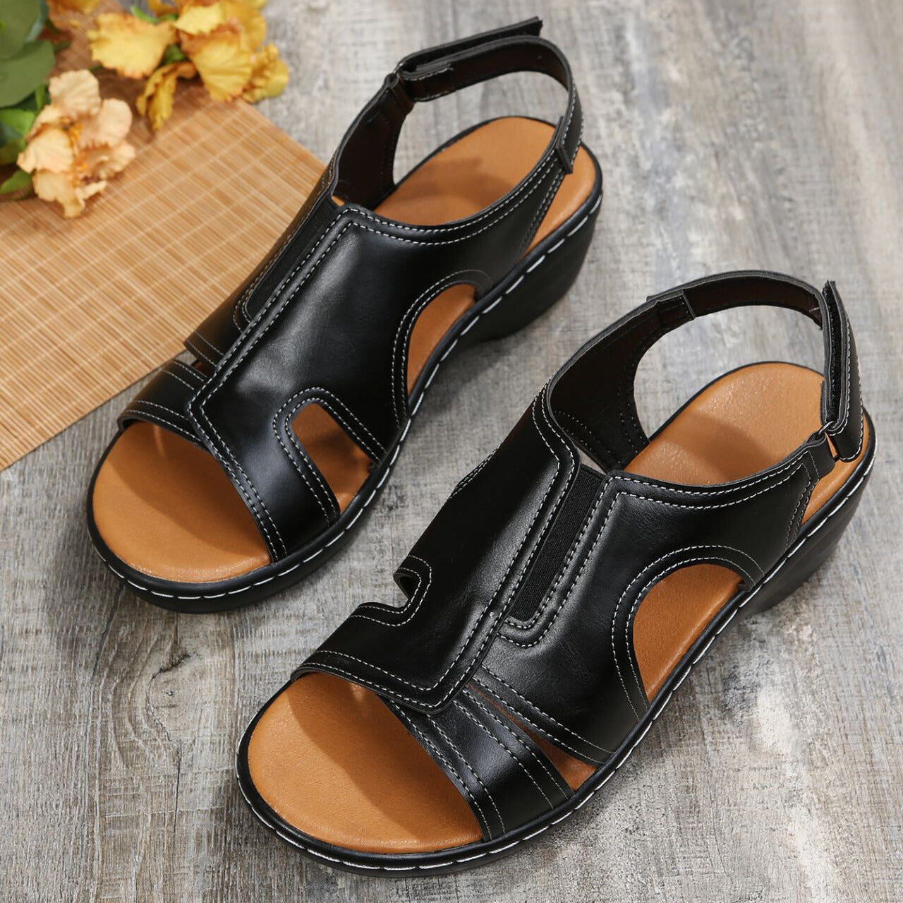 Vennus Orthopedic Sandal