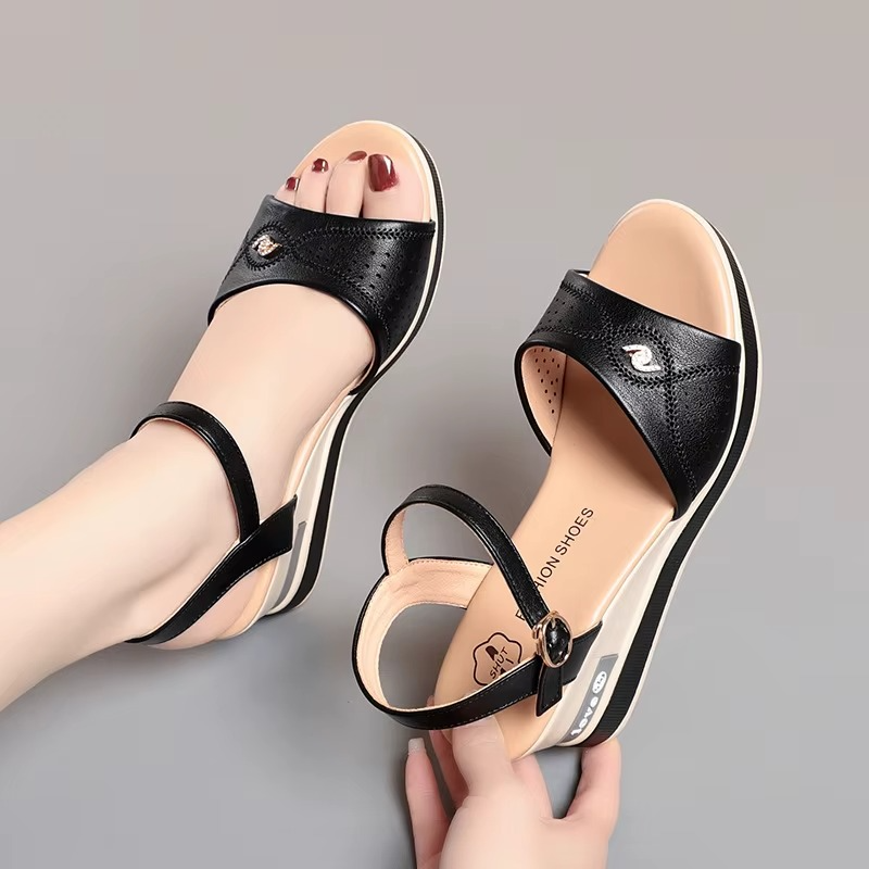 Versailles Orthopedic Sandal
