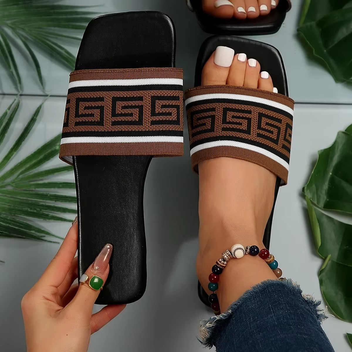 Têmis Orthopedic Sandal