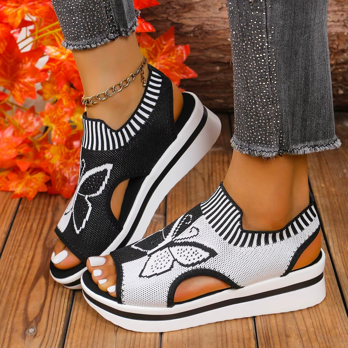 Monarca Orthopedic Sandal
