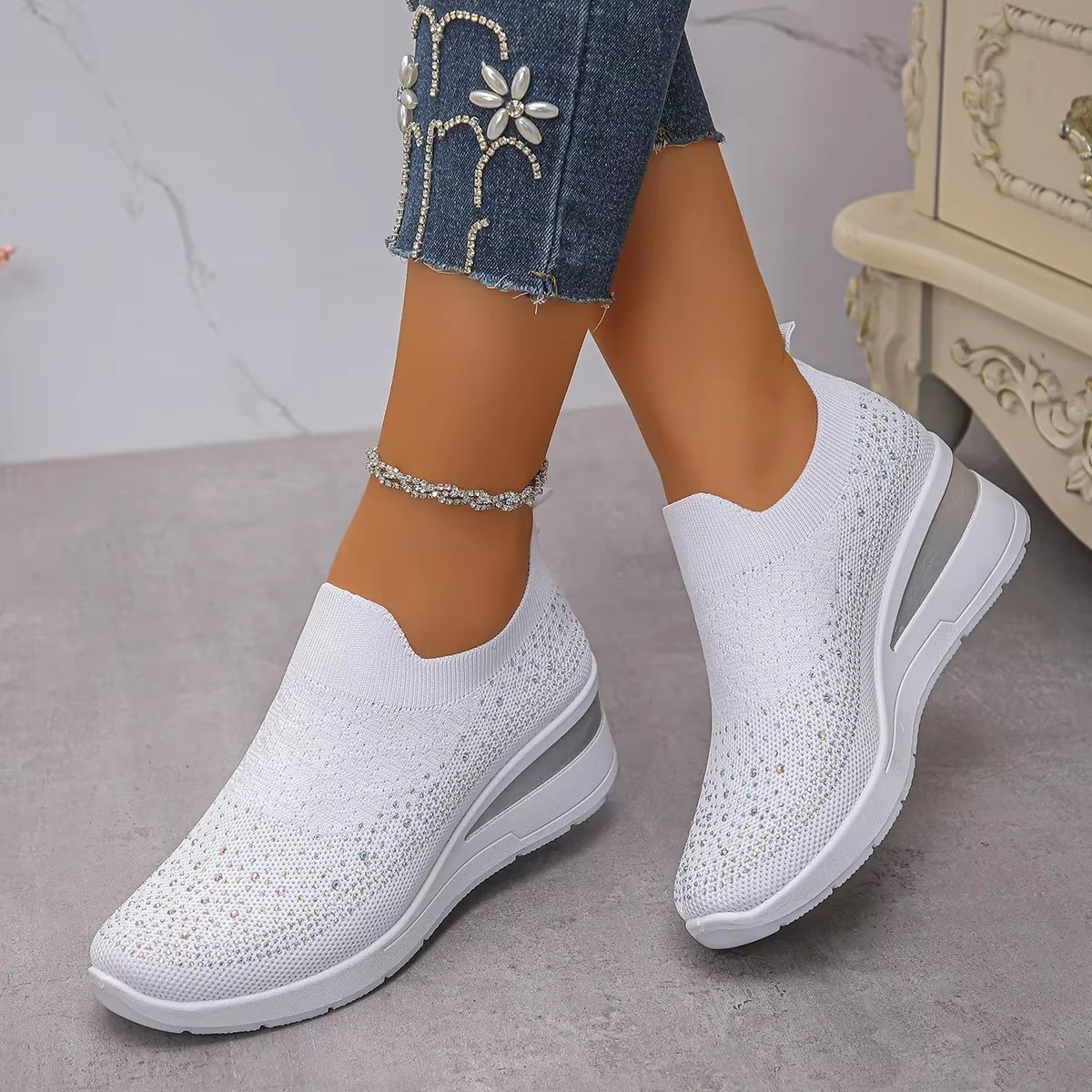SoftLife Orthopedic Sneaker