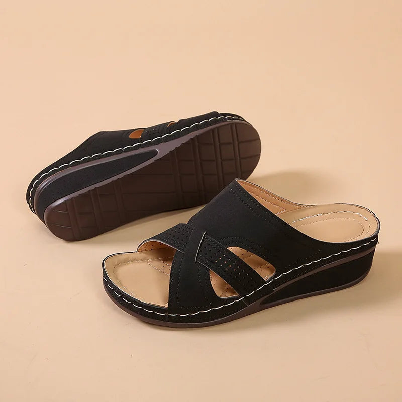 Estela Orthopedic Sandal