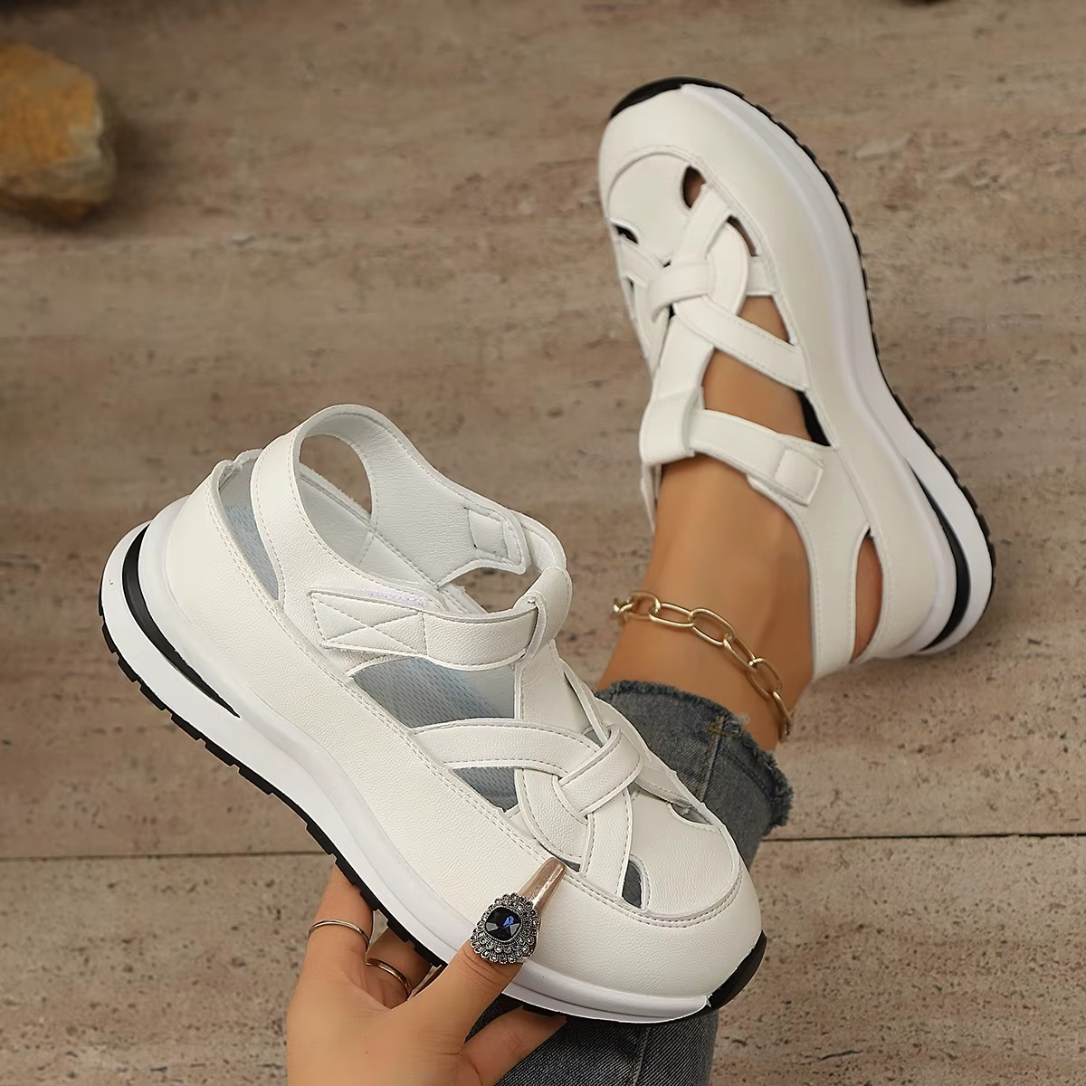 Aveta Orthopedic Sandal